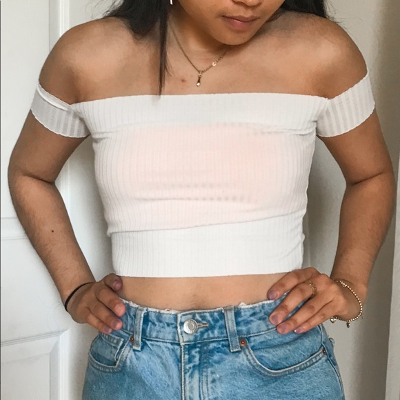 White crop top - Picture 2 of 2